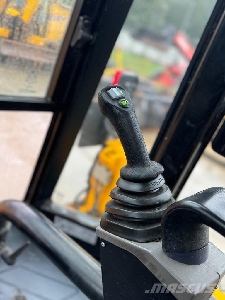 JCB 3 CX / compact Grävlastare