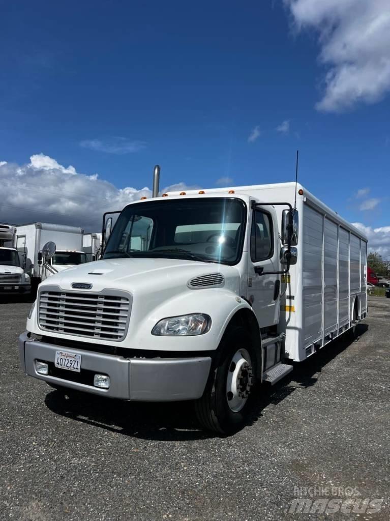 Freightliner M2 106 Lastbilar för dryckesleveranser