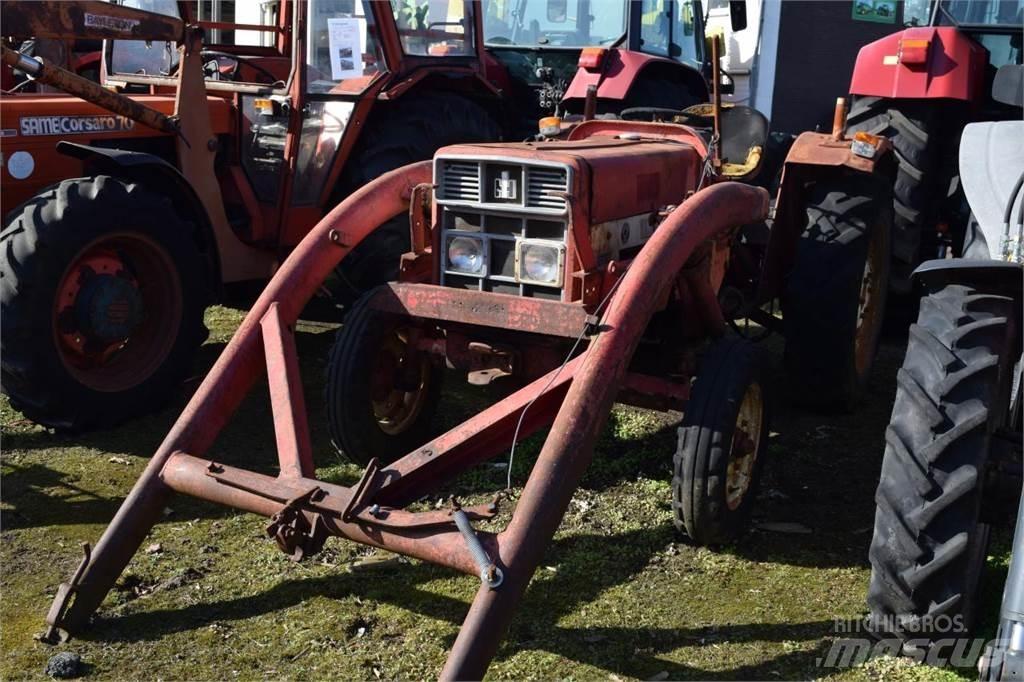 Case IH 383 Traktorer