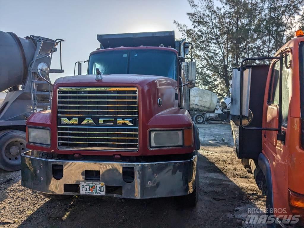 Mack CL 713 Tippbilar