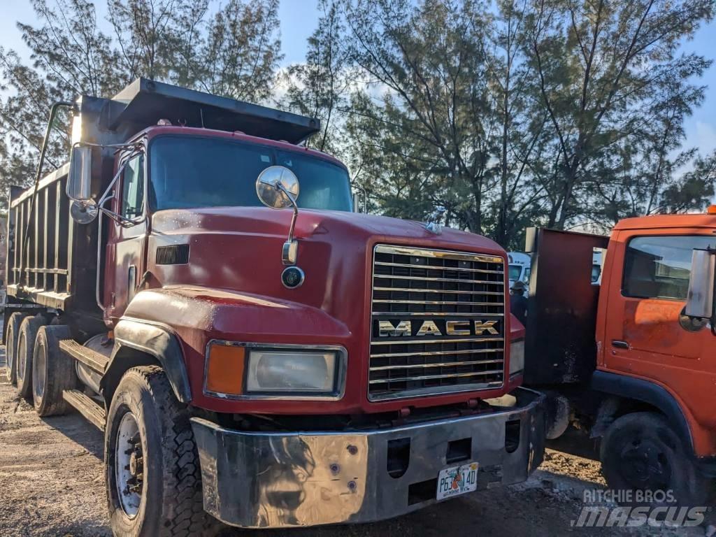 Mack CL 713 Tippbilar