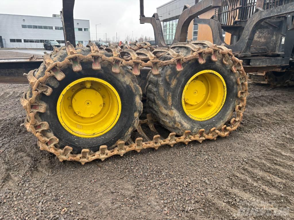 John Deere 1210 E Skotare