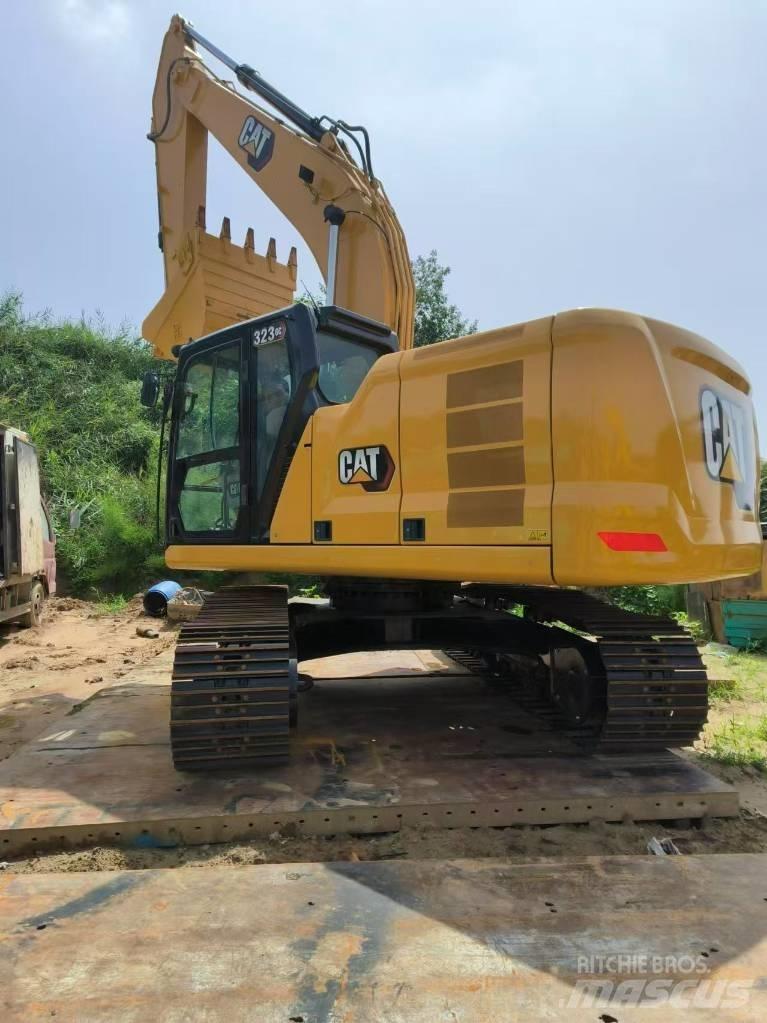 CAT 323 GC Bandgrävare