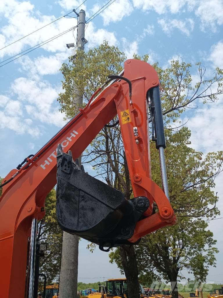 Hitachi 55 Minigrävare < 7t