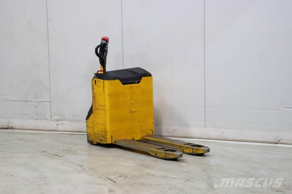 OM TL18 Låglyftare utan plattform