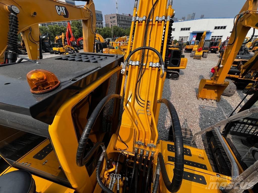 Komatsu PC 240 LC-8 Bandgrävare