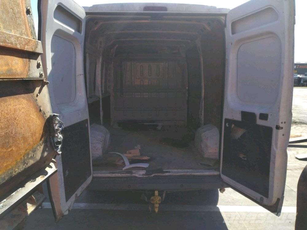 Peugeot BOXER 3 Lätta lastbilar
