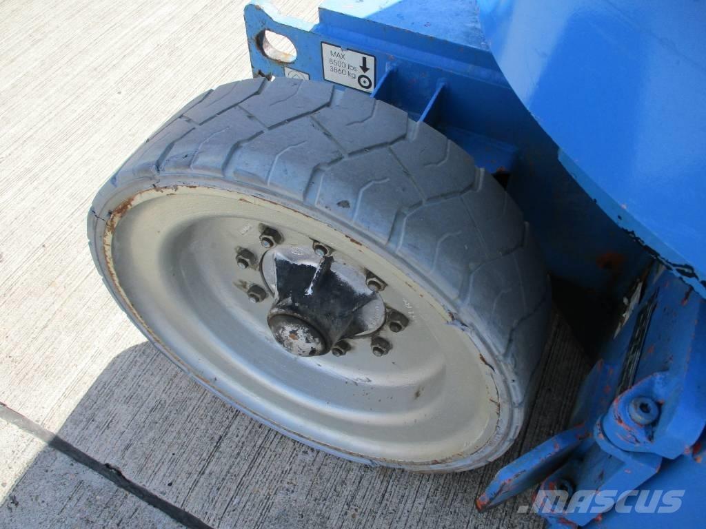 JLG E300 AJP (180) Kompakta självgående bomlyftar