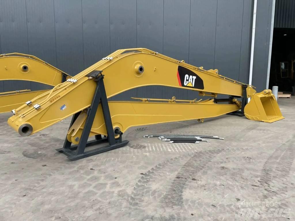 CAT 323F 15m Set Grävutrustning
