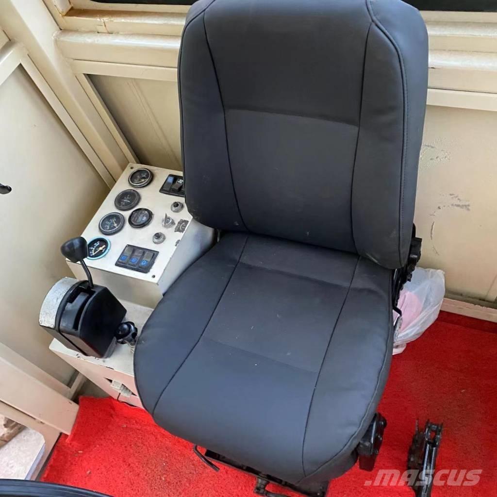 CAT 140 H Väghyvlar