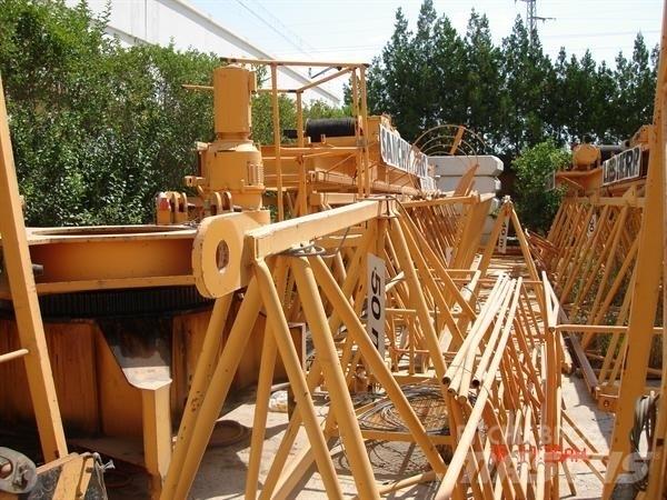 Liebherr 100LC Byggkranar