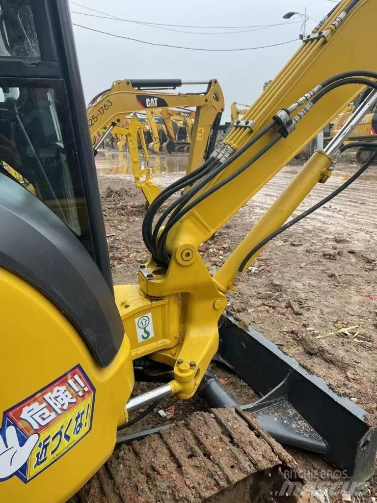 Komatsu PC 30 Minigrävare < 7t