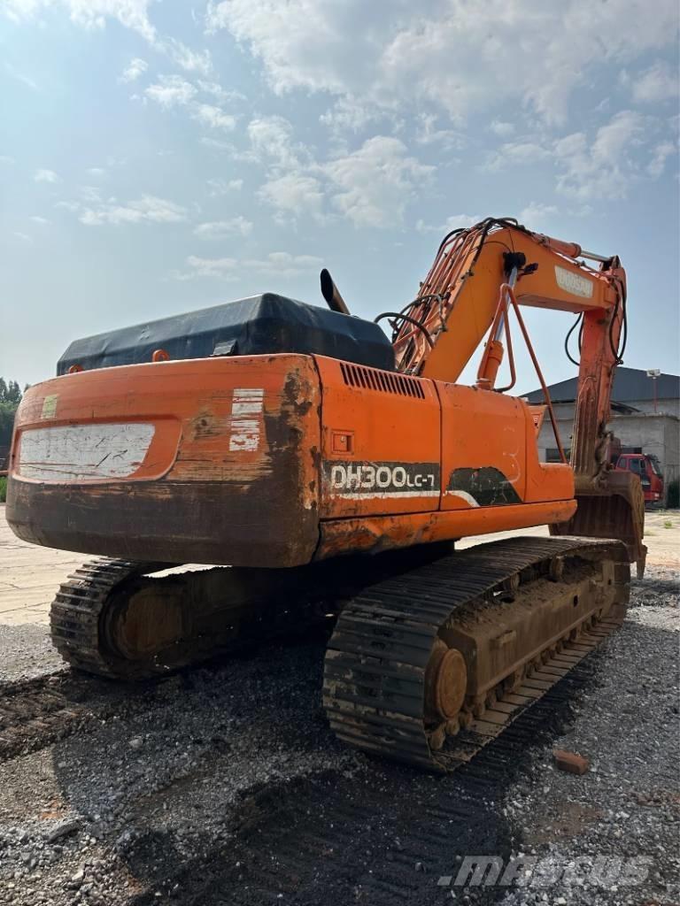 Doosan DH300 Bandgrävare
