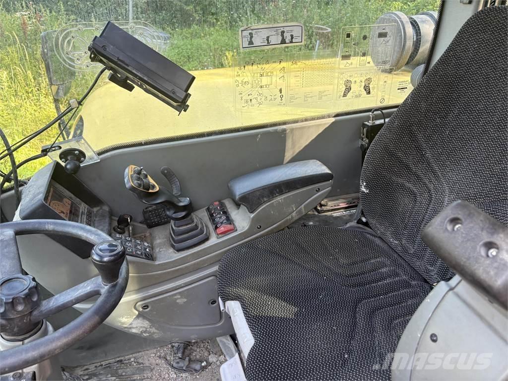 Yanmar B110W Hjulgrävare
