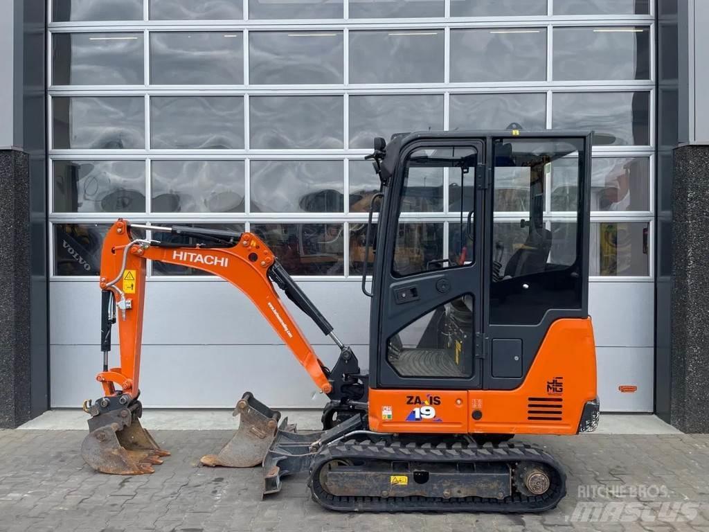 Hitachi ZX19-6 CR Minigrävare < 7t