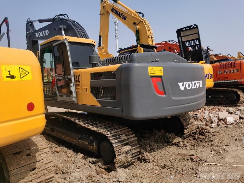 Volvo EC 240 Bandgrävare