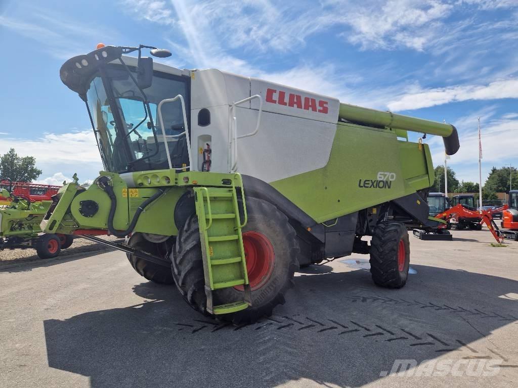 CLAAS Lexion 670 Skördetröskor
