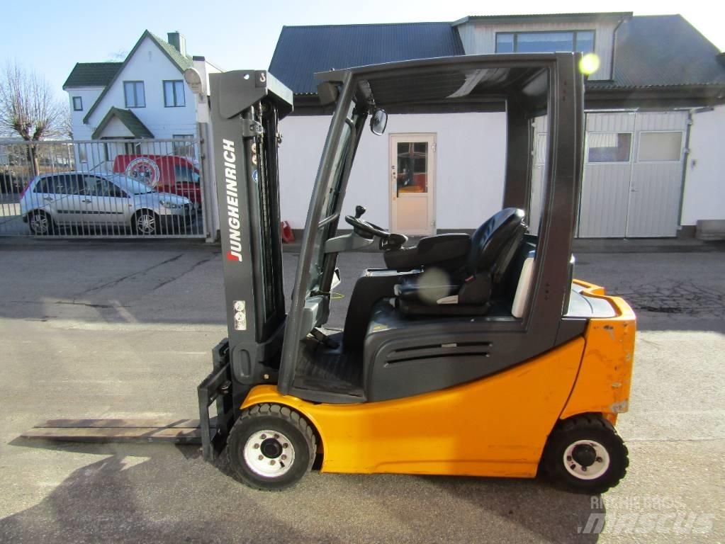 Jungheinrich EFG 320 Elmotviktstruckar