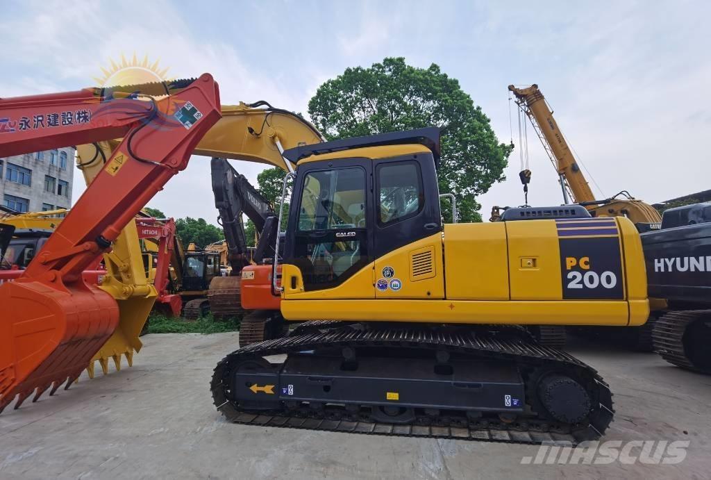 Komatsu PC 200-7 Bandgrävare
