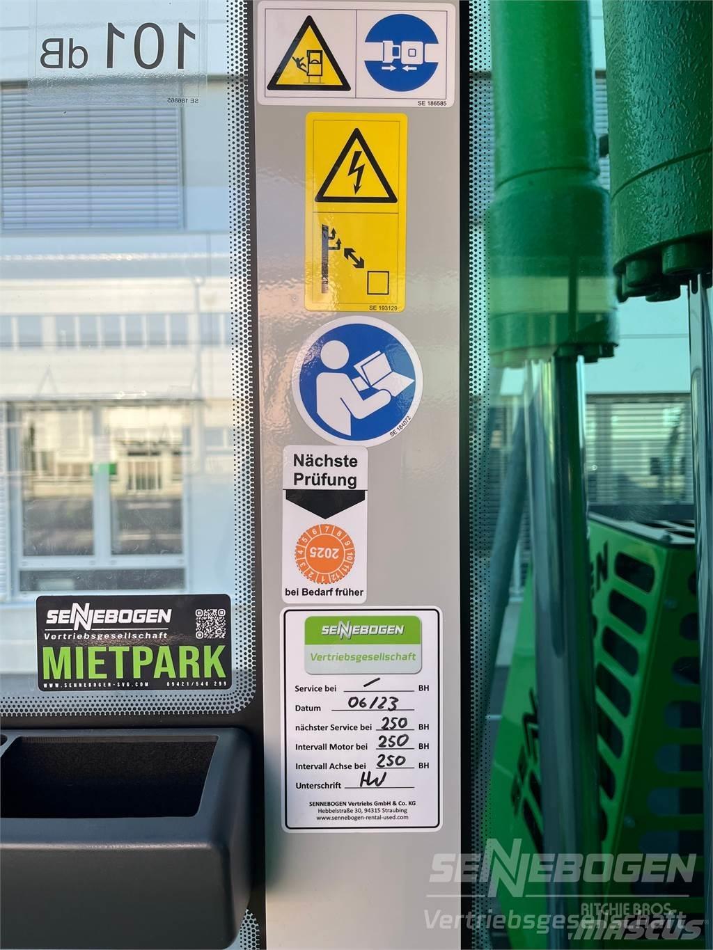 Sennebogen 825 M Avfalls / industri hantering