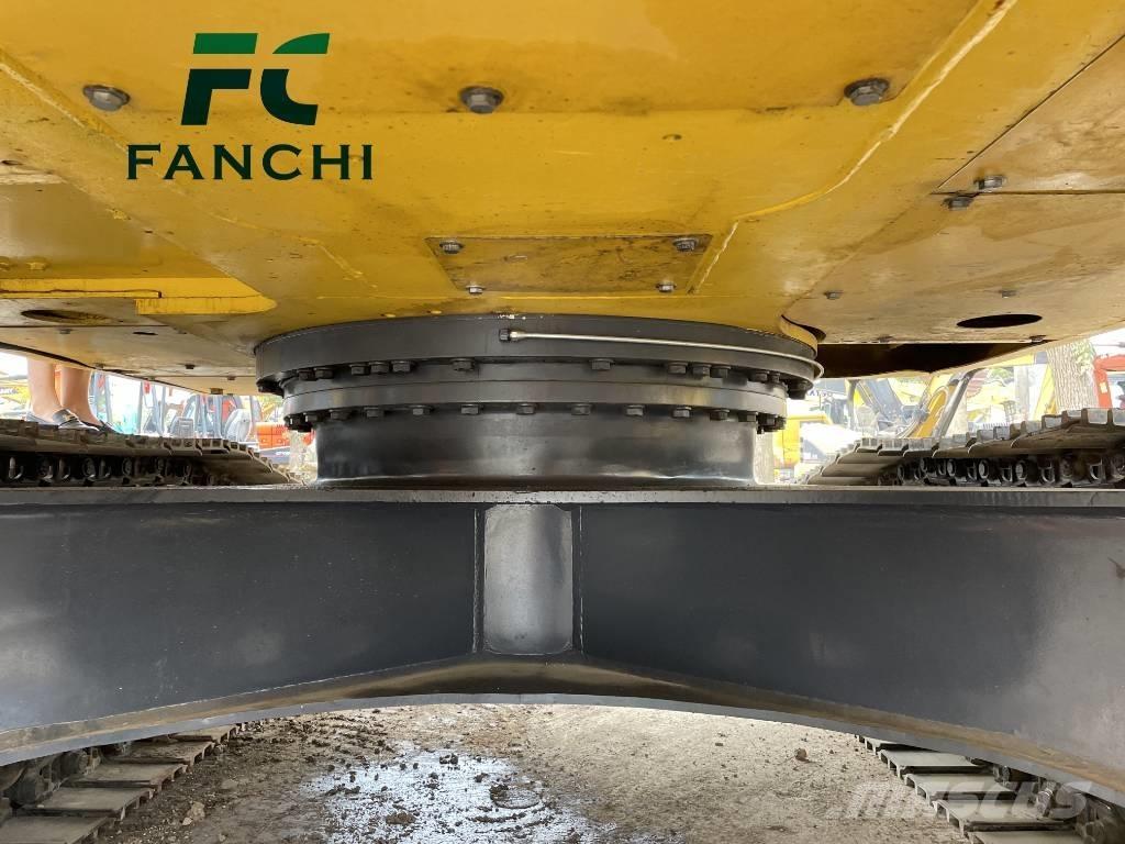 Komatsu PC 240 LC Bandgrävare