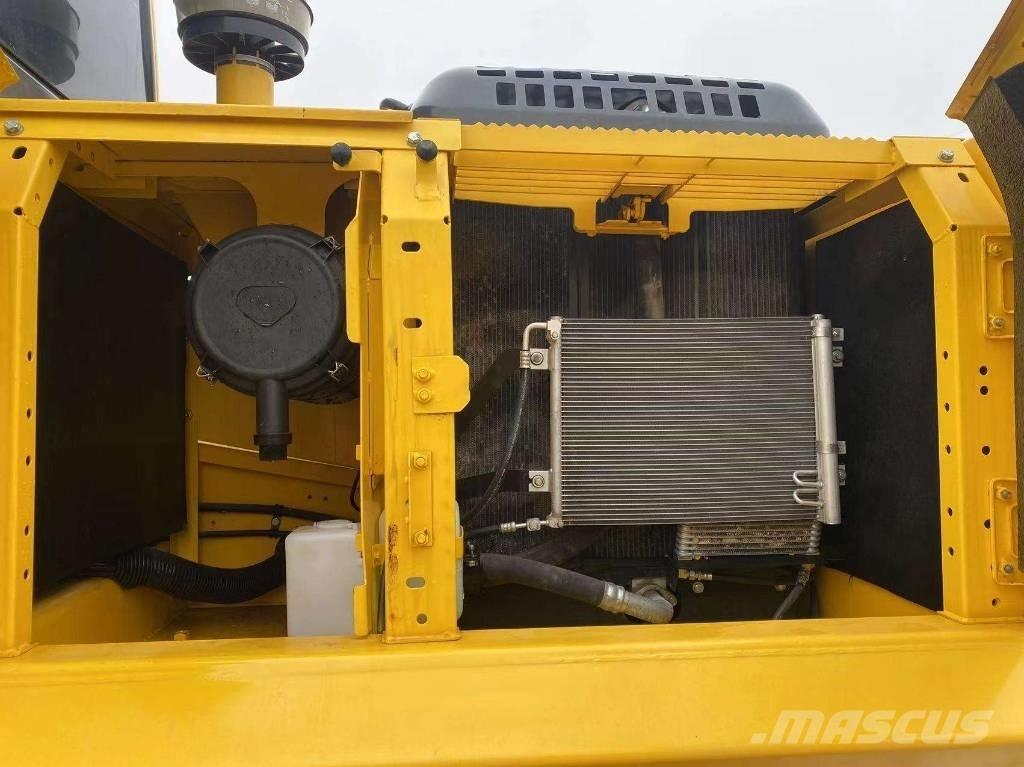 Komatsu PC 240 Bandgrävare