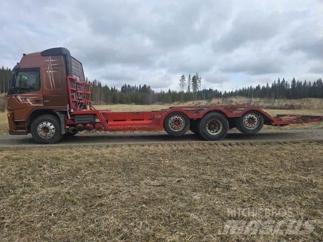 Volvo FM12 8x2 Transportbilar för Skogsmaskiner
