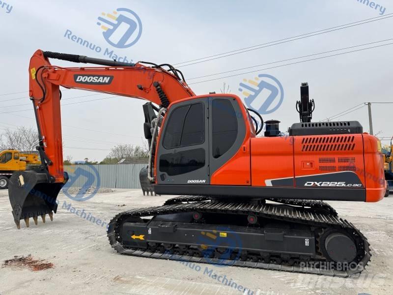 Doosan DX 225 LC-9C Bandgrävare
