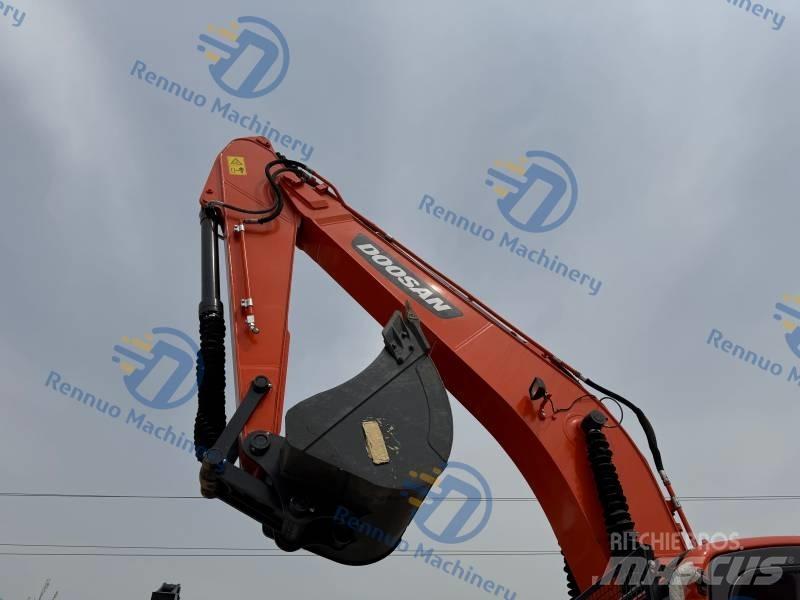 Doosan DX 225 LC-9C Bandgrävare
