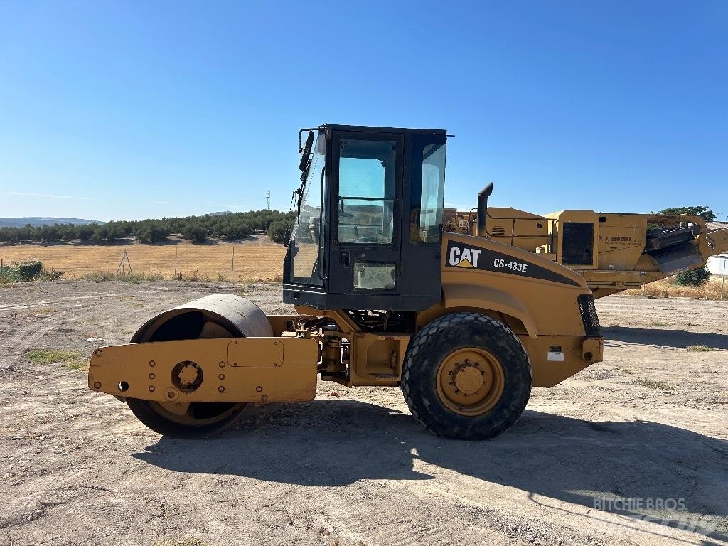 CAT CS 433 E Tvåvalsvältar