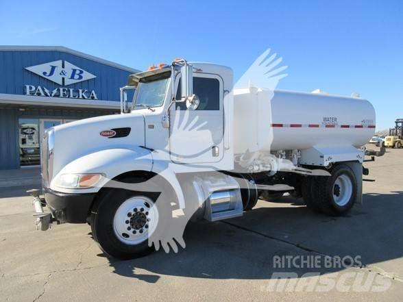 Peterbilt 337 Tankbilar