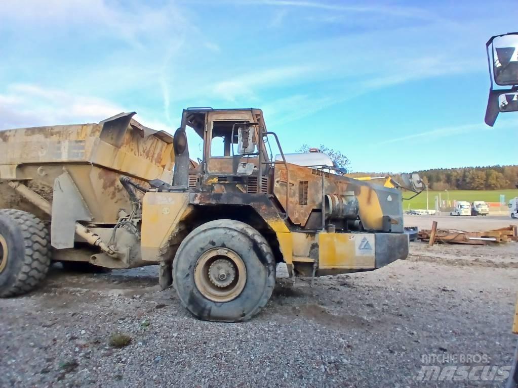 Komatsu HM 300-2 Midjestyrd dumper