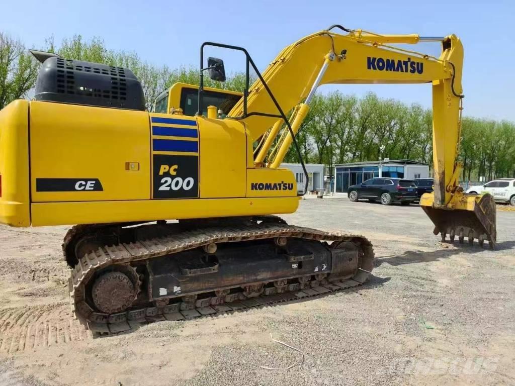 Komatsu PC 200-11 Bandgrävare
