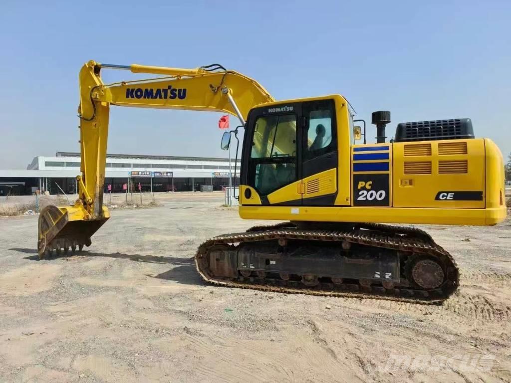 Komatsu PC 200-11 Bandgrävare