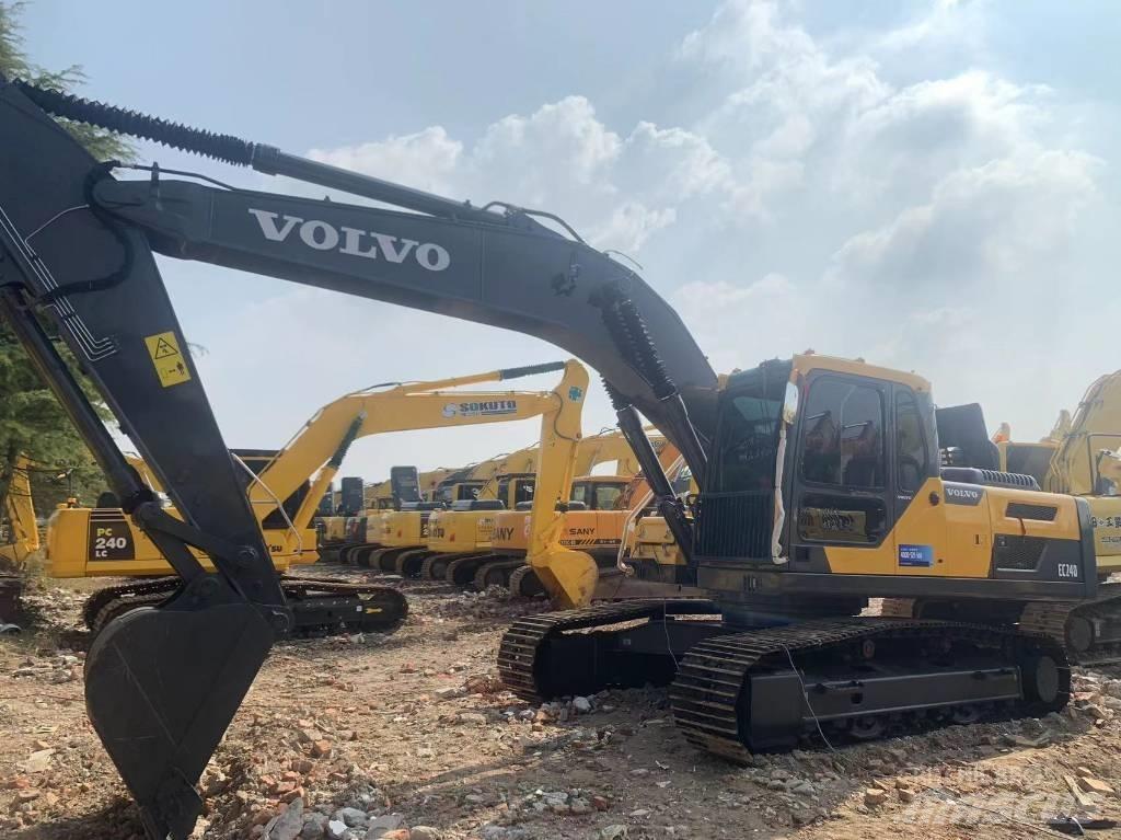 Volvo EC 240 Bandgrävare