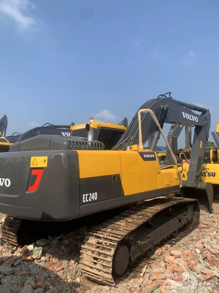 Volvo EC 240 Bandgrävare