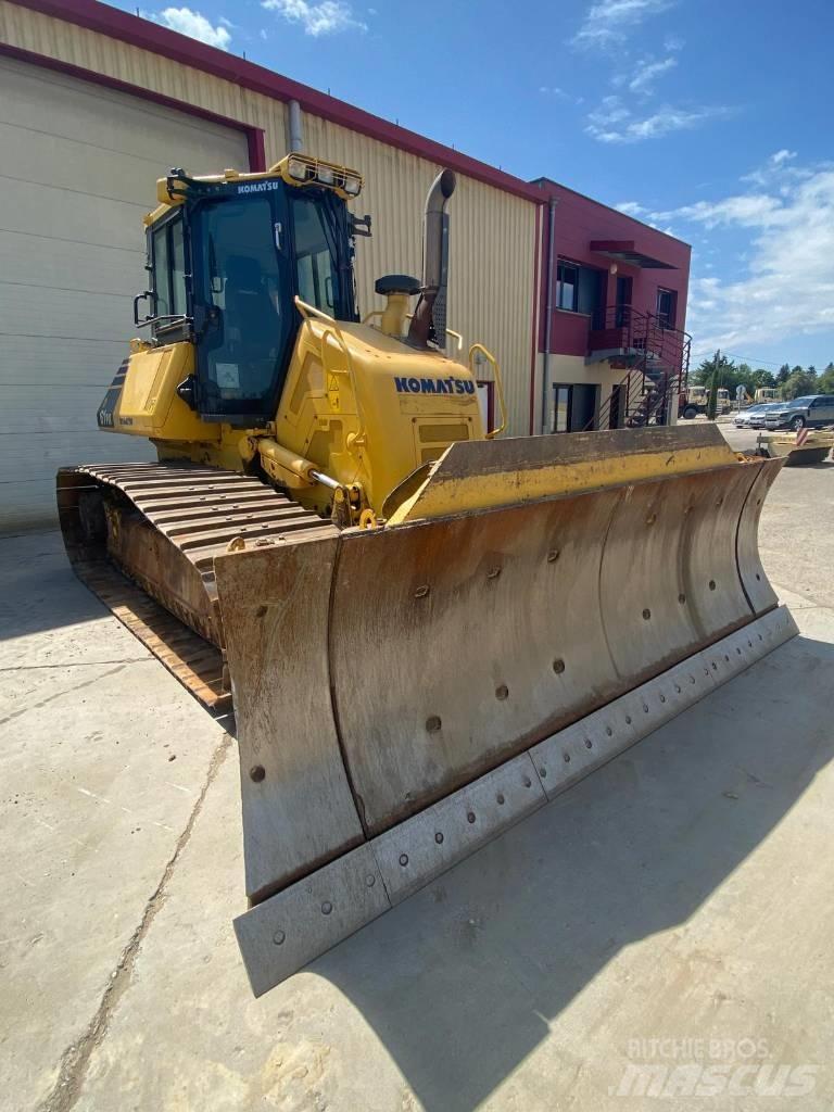 Komatsu D61PX24 Bandschaktare