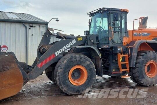 Develon DL 480-7 Grävlastare