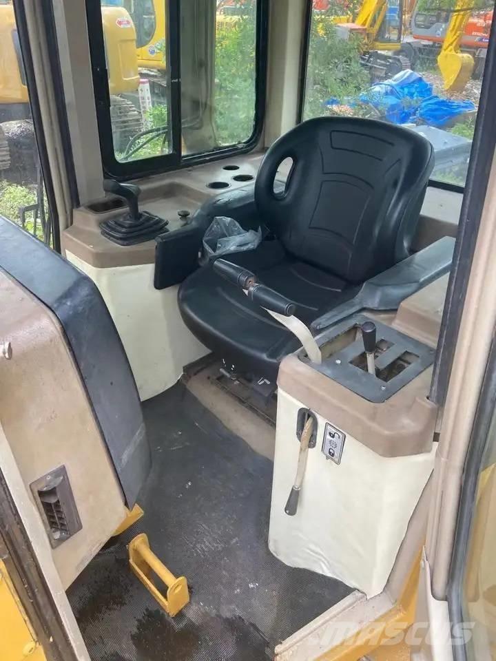 CAT D5M Bandschaktare