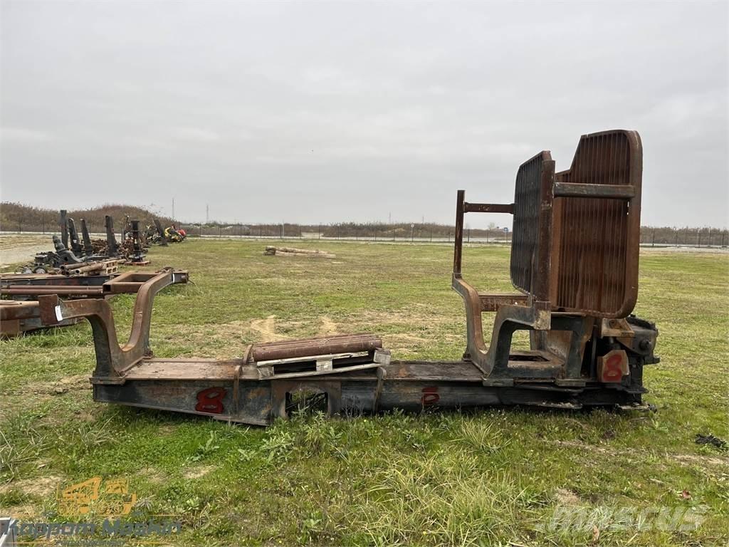 John Deere 1210E Redskap till skogsmaskiner