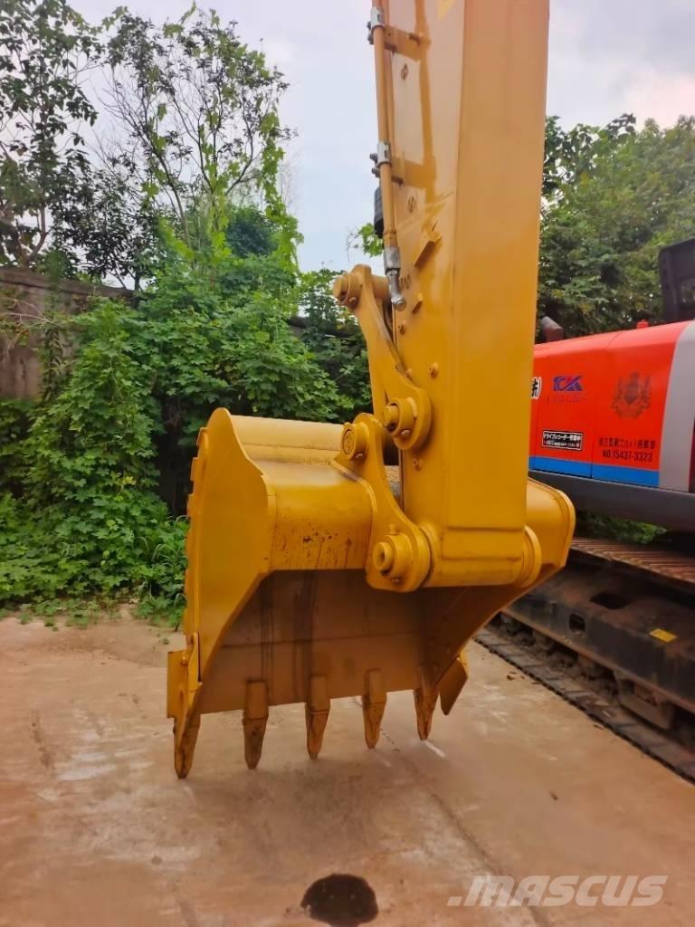 CAT 323 GC Bandgrävare