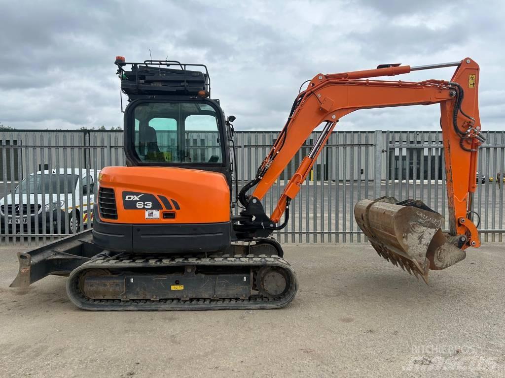 Doosan DX 63-3 Bandgrävare