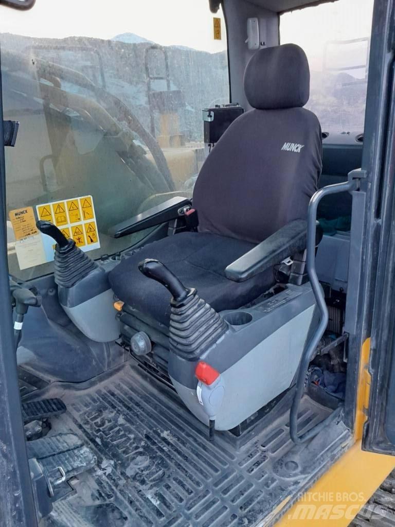 Komatsu PC390LC-8 Bandgrävare