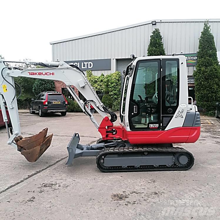 Takeuchi TB235 Minigrävare < 7t
