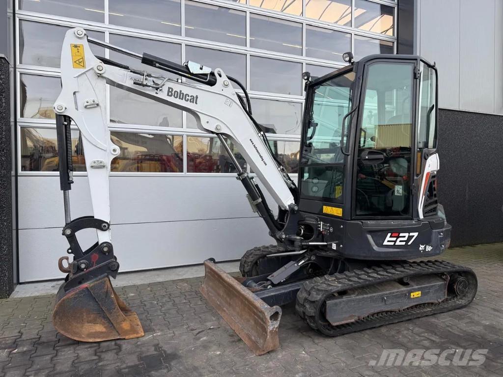Bobcat E27 Minigrävare < 7t