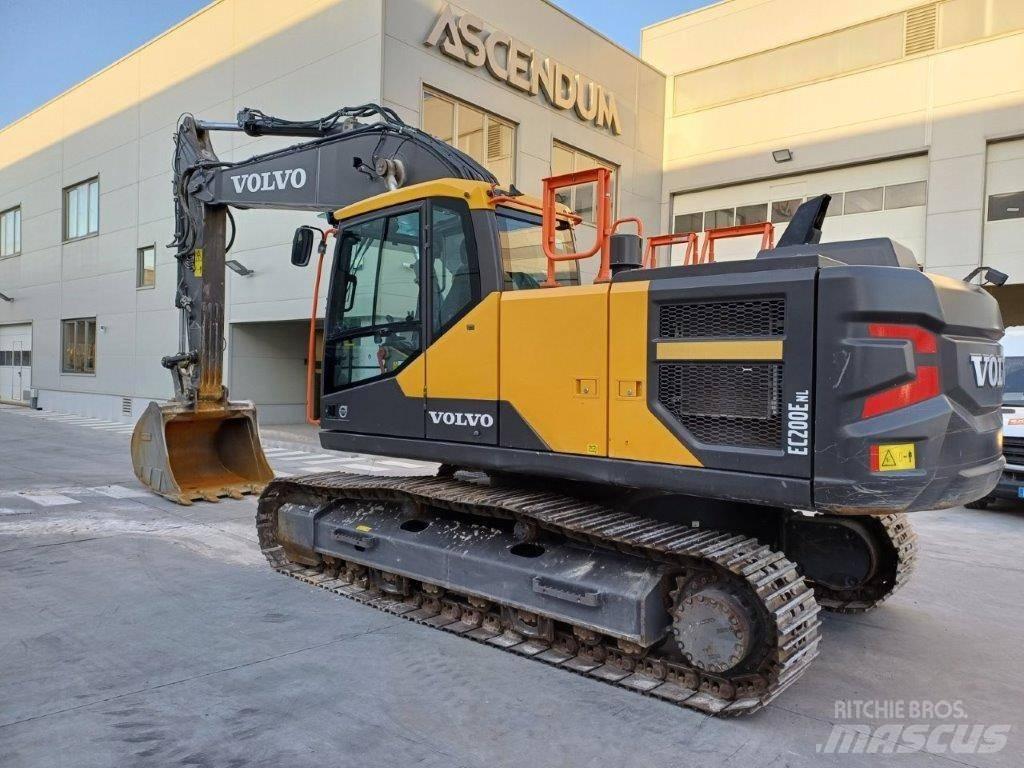 Volvo EC200E NL Bandgrävare