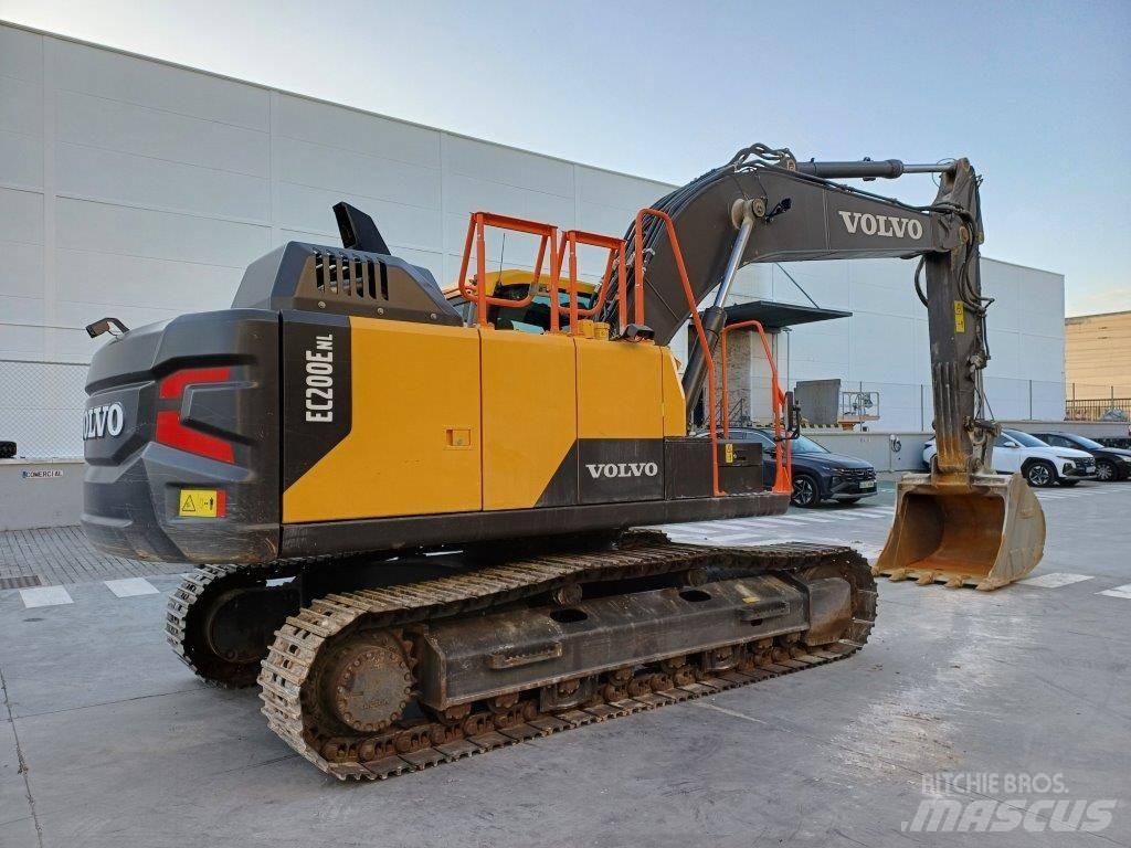 Volvo EC200E NL Bandgrävare