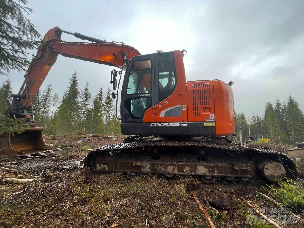 Doosan DX 235 LCR-5 Bandgrävare