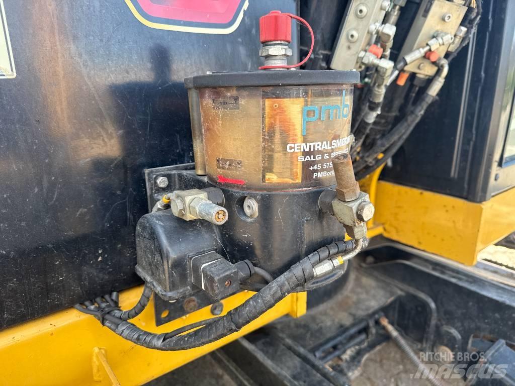 CAT 310 Bandgrävare
