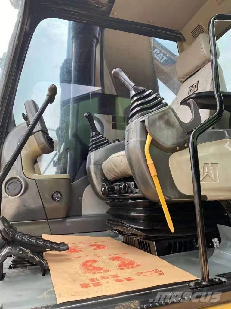 CAT 336 D Bandgrävare